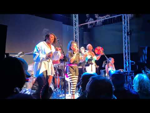 Reel People feat. Angela Johnson, Vonnè & Hannah Khemoh - I'm In Love - Live @ The Forge 09/09/23