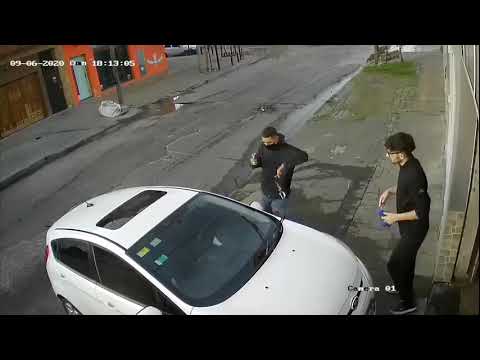 Rafael Castillo: Le robaron el auto mientras lo lavaba