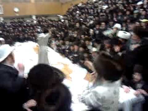 Satmar Tish Purim Night 2010