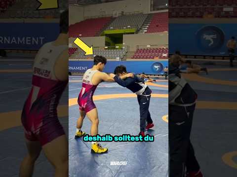 This guy trusted his coach (Cr: kor_kimseunghak) #trainer #wrestling #ringen #coaching