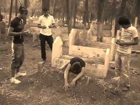 Asi Styla - Ot Kubar Her Gün Dönüyor Dünya