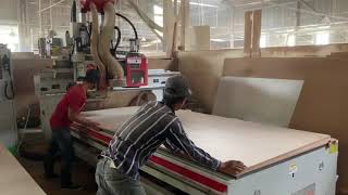 MÁY CNC TRUNG TÂM 2D OPTION Trục lưỡi Cưa lớn Cắt đa chiều WOODMASTER Giá tốt