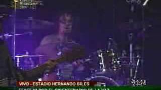 Loukass - No reces al sol // La Paz Bicentenario 2009