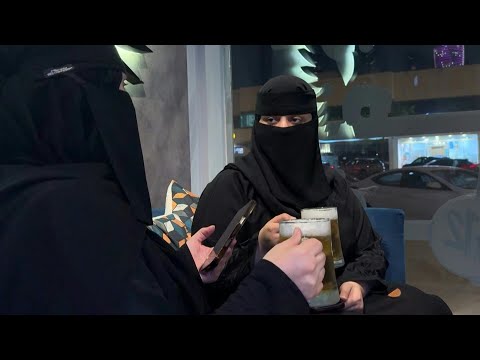 Video | Nuts and beer: booze-free bar offers Saudis a pub vibe | AFP
