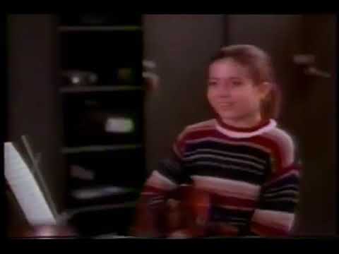 Music of the Heart 1999 trailer still with Meryl Streep and students in class rehearsal