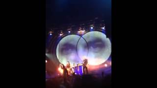 Matt and Kim &quot;get it&quot; live 2015