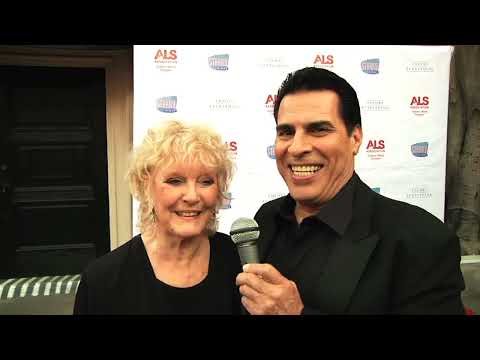 Renee Zellweger and More Attend 'ONE STARRY NIGHT' Benefit for ALS Association