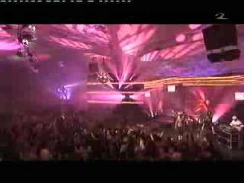 Lauri Kwan Killer   chillin' at the grotto