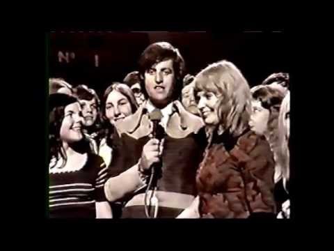 B. Bumble & The Stingers - 'Nut Rocker' Top Of The Pops