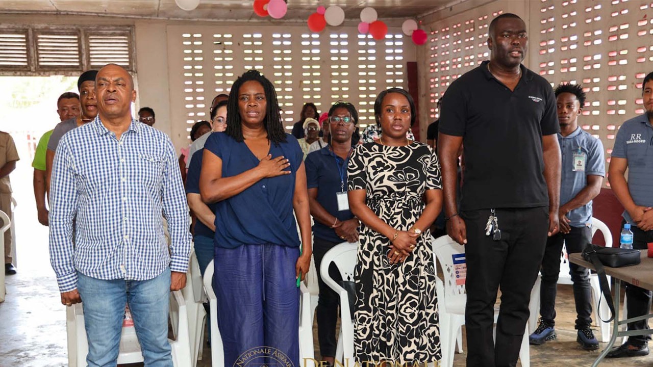 Gemeenschap Para-Noord roept volksvertegenwoordigers op tot actie tijdens hoorzitting