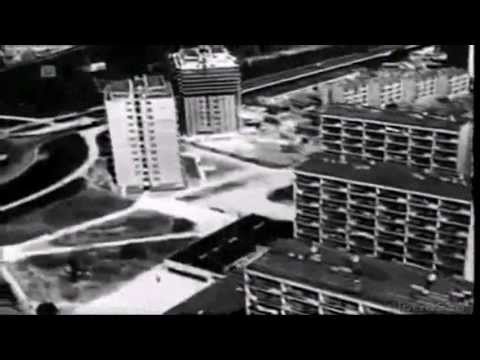 Kadr z filmu „Koncert na 707 ulic" (1969), Irena Santor spiewa „Znajdziesz to w Warszawie"