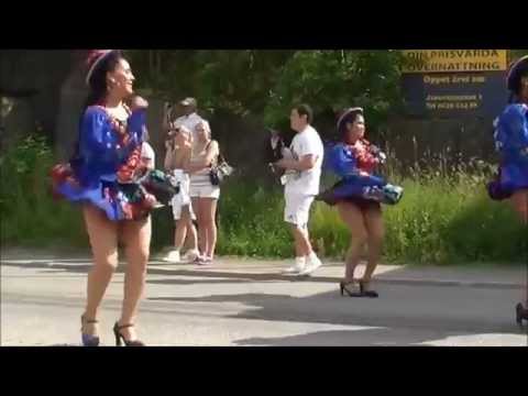 Chicas bailando Saya - Caporales (Canción: Jilguero Flores - Kjarkas (Pacha).