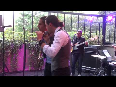 Showcase Latin Lovers - La Camisa Negra