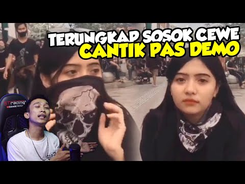 inilah-sosok-cewe-lucu-viral-ikut-demo