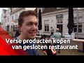 Wout verkoopt de verse spullen van zijn restaurant, zodat ze niet weggegooid hoeven te worden.