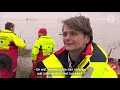 Reddingsbrigades gebruiken hoog water van de Waal voor oefening