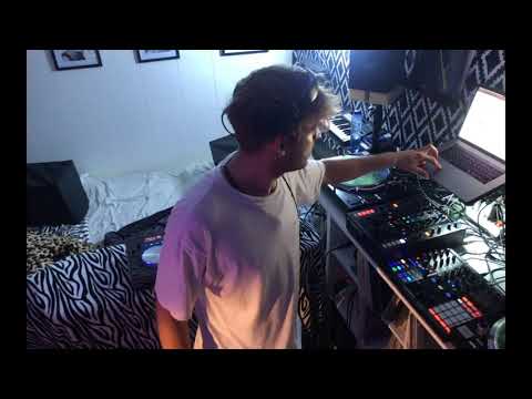 Plug 'n Play - Pioneer XDJ RX  Techno