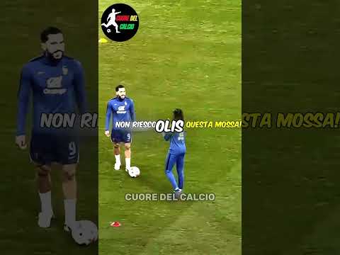 Cherki sta insegnando a Olise qualche mossa di dribbling 😤