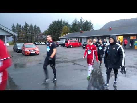 Siger borte mot Godøy