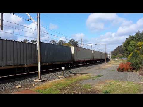 X54 X53 42107 north bound through casula.