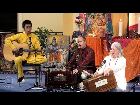 Ananda Kirtan: The Joy of Chanting