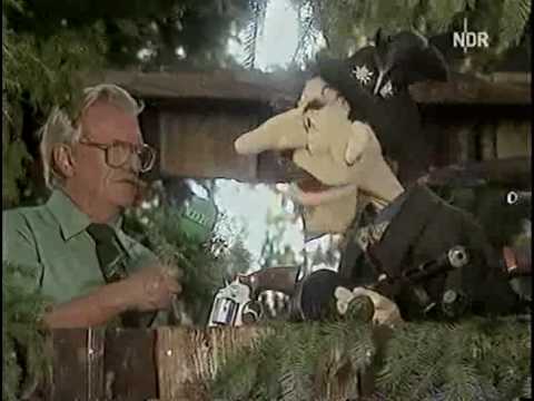 Stenkelfeld    Auf dem Hochsitz !