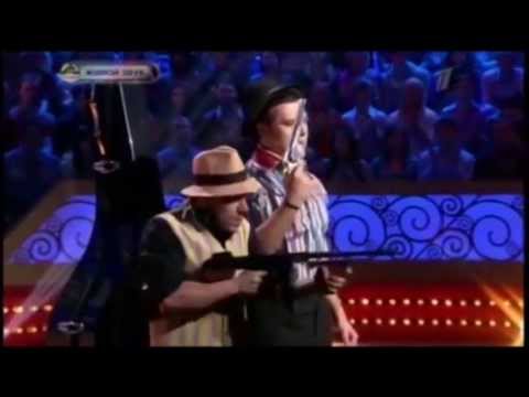 T-Moor Rodriguez и Алексей Чумаков на шоу "Угадай мелодию"