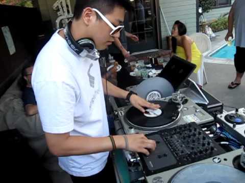 DJ Denkym killing it on the tables