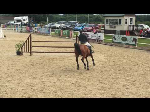 Bayjing winning the foxhunter at Wales and West