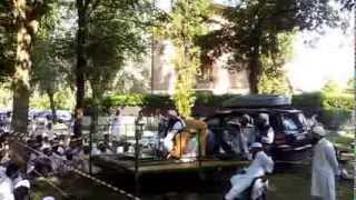 preview picture of video 'Biyan Maulana Tariq Jameel carpi) Italy agosto 2013 parte 3'