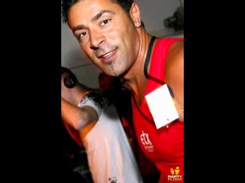 Max B  Grant @ Resistance The Festival 2011