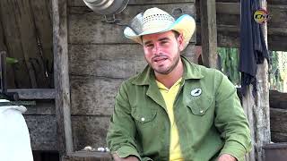 Campesino manzanillero emplea de manera eficaz técnica de producción de aceite de girasol