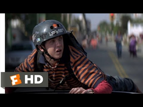 Agent Cody Banks (1/10) Movie CLIP - Cody Saves a Toddler (2003) HD