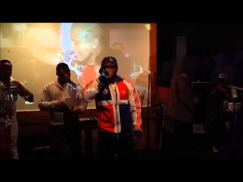 El Momo Depue de la 12 - Lynn Massachusetts