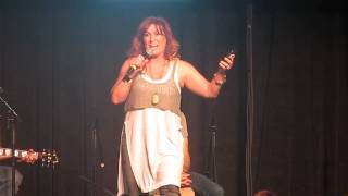 Jo Dee Messina~fan asking her to sing a Lee Ann Womack song (CMA Close Up Stage)