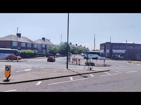 2 Bells coaches at Slatyford