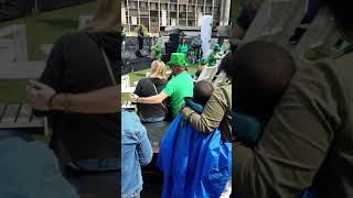 &#39;Forget You&#39; on St. Patrick&#39;s day in ATL; that white boy &#39;kilt&#39; it!