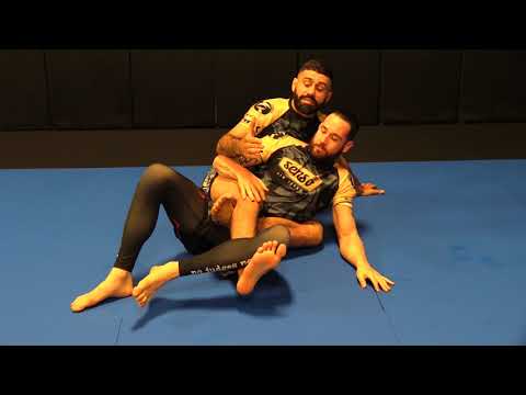 Vagner Rocha Savage Body Triangle