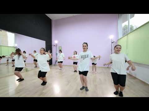 "Let's go to the beach " Hip Hop kids /Free Dancers studio