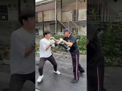 せんどー練習58日目のジャブ→右ミドル→左ミドル→左膝蹴り（ラスト）