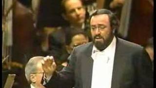 Download lagu Luciano Pavarotti sings Dein ist mein ganzes Herz (Italian) mp3