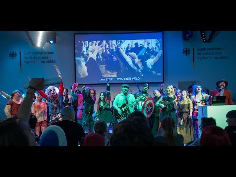 Ein Echter Wahrer Held Cosplay Edition - Harpo Speaks!! feat. Tommy Krappweis & Bina