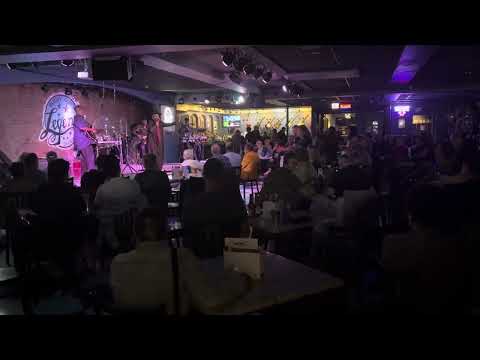 「セレブのビッグ・ブラザー」: テレビのアイコン、ヨルグ・ドレーガーがライブに登場