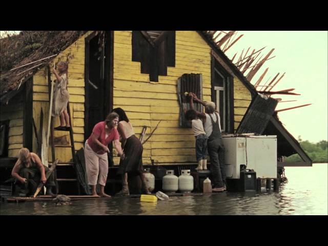 BEASTS OF THE SOUTHERN WILD Clip: "Wasn't No Time For Cryin'"