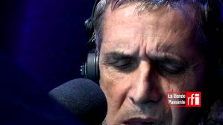 Julien Clerc chante «Ce n&#39;est rien» dans la Bande Passante sur #RFI
