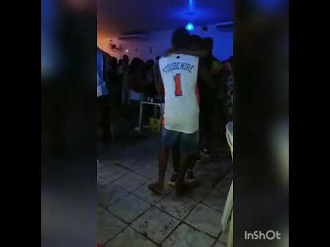 Dançando reggae roots ❤️ em slz ✌️🇧🇷