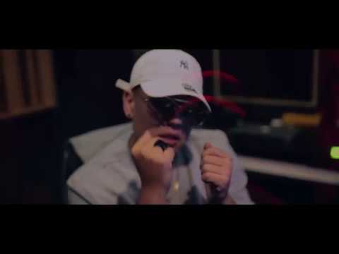 CALIEL, EL ROOCKIE - UN BLUNT (preview en el studio)