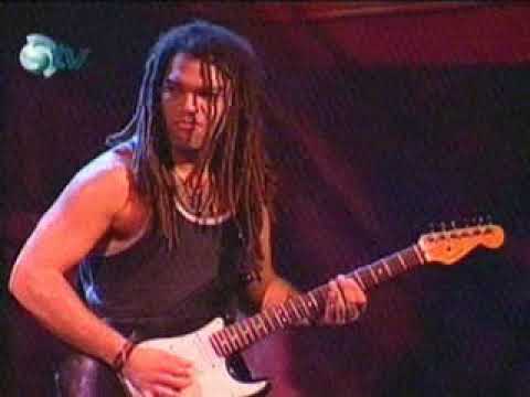 Faíska Borges guitarrista - Instrumental SESC Brasil - Salsa D'Oro & Beckiana