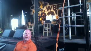 Sunshine & Whiskey - Frankie Ballard / Doin' It Right - Carly Pearce / Train Whistle - Runaway June