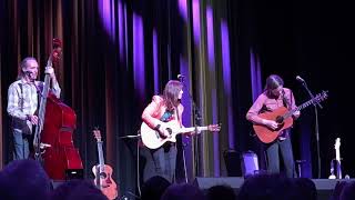 Suzy Bogguss / I Want To Be A Cowboy’s Sweetheart